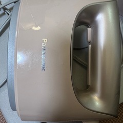 Panasonic 衣類スチーマー ピンク NI-CFS750の画像