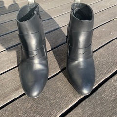 イタリア製、本革ショートブーツ37サイズの画像