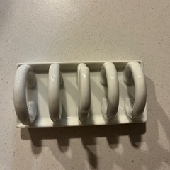 真っ白なトーストラックの画像