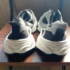 新品 26.5cm メンズ 靴 スニーカー グレー 厚底 シューズ 普段着 識別番号:【N642-S】の画像