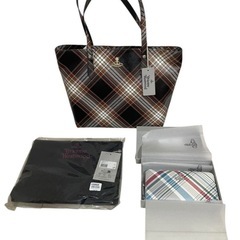 vivienne westwood バック　財布　マフラー3点セットの画像