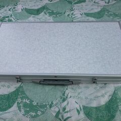 くまねず《姫路》折り畳みテーブル☆オールシルバー☆ミニテーブル☆自宅でもキャンプにも最適^^の画像