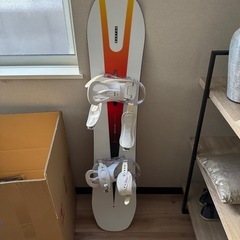 美品Burtonのジュニアスノボの板を譲ります。の画像