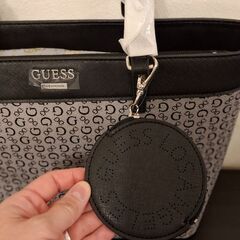 新品未使用GUESSトートバックの画像
