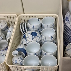 お皿まとめ売りの画像