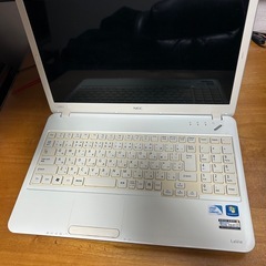 ノートパソコン　LaVieの画像