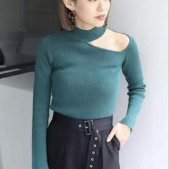 ムルーア　チョーカーニットの画像