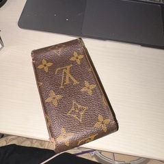 VUITTONシガレットケース
の画像
