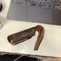 VUITTONシガレットケース
の画像