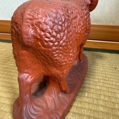 羊と子羊の陶器製置物の画像