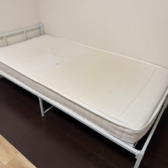 ニトリ　シングルベッド　マットレス　フレームセット　ホワイトの画像