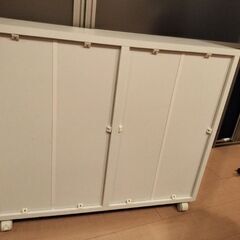 移動式押入れ収納の画像