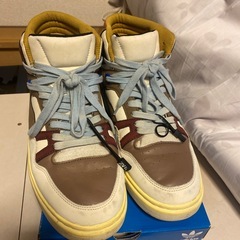 ハイカットスニーカー27.5の画像