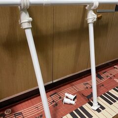 押入れ突っ張りポールハンガー 山善（YAMAZEN） 突っ張りハンガーラック ホワイト／型番：WJO-715(WH)の画像