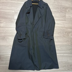 【UNIQLO】トレンチコート　ダークグレイの画像