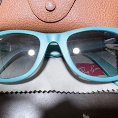 Ray-Banのサングラスの画像