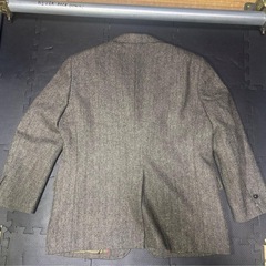 テーラードジャケットの画像