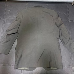 テーラードジャケットの画像