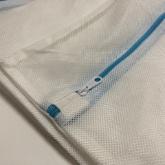 【100円均一】洗濯ネット大（45×53cm）４枚セットの画像