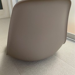 ニトリ 北欧風シンプルシェル型チェア 2脚セットの画像