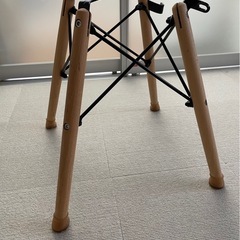 ニトリ 北欧風シンプルシェル型チェア 2脚セットの画像