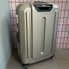 超軽量🌟大型スーツケース70.50.30センチの画像