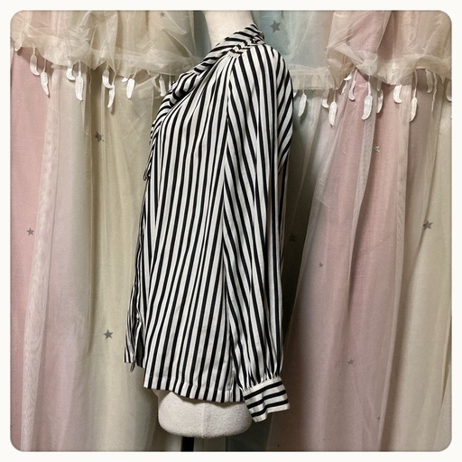 ご購入者様決定‪꒰pierre balmain PARIS-TOKYO꒱‬ストライプ柄ブラウス