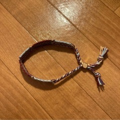 アメリカで購入　ビーズ付き編み込みブレスレットの画像