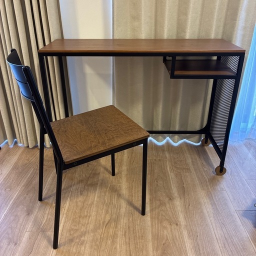 IKEA デスク・チェアセット