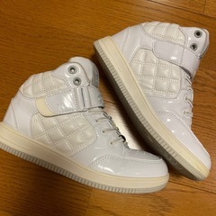 子供用 ダンスシューズの画像