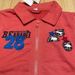 パーカー　赤系　　95㎝　未使用の画像