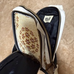 和柄好き必見！雅結　ボディーバッグの画像