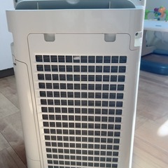 SHARP 加湿空気清浄機 KC-F40-W 2016年製の画像