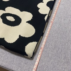 【話し中】⭐️花柄⭐️ニットバック　モノトーン　オシャレハンドバックの画像