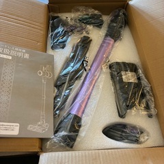 掃除機 コードレス【2026革新版登場！70Kpa超強力吸引！自立式＆革新版グリーンLEDライト＆次世代LED液晶ディスプレイ＆ 軽量】コードレス掃除機 55分間連続稼働 3段吸引力 スティック/ハンディ 2WAY 着脱式バッテリー PSE認証済 の画像