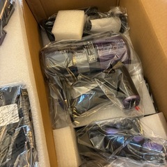 掃除機 コードレス【2026革新版登場！70Kpa超強力吸引！自立式＆革新版グリーンLEDライト＆次世代LED液晶ディスプレイ＆ 軽量】コードレス掃除機 55分間連続稼働 3段吸引力 スティック/ハンディ 2WAY 着脱式バッテリー PSE認証済 の画像