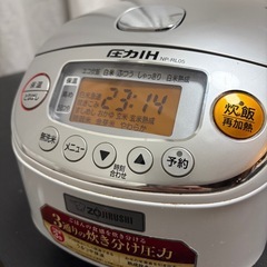 [美品] 象印 圧力IH炊飯器 2018年製の画像