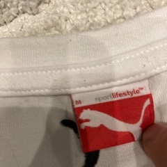 PUMA🔴シャツmサイズの画像