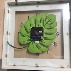 モンステラ　掛け時計の画像