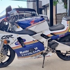 CBR250RR（mc22）の画像