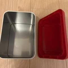 スヌーピー　カレンダーと入れ物の画像