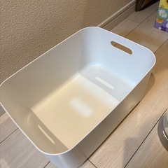 収納カゴと洗濯カゴの画像