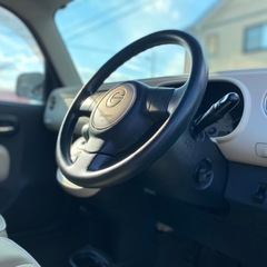 ✨🎍2026年 新春初売りフェア 対象車両🎍✨新着‼️ルーフレール付きの上級グレードのミラココア入庫しました！🚗Bluetooth付き！ハンズフリー通話可能！フルセグTV視聴可能！🌼装備が充実したおすすめの1台です✨の画像