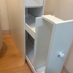 トイレ収納の画像