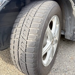 205/60 16 スタッドレスタイヤ 2020年製 アルミホイール付き 4本セットの画像