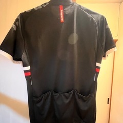 ほぼ未使用　自転車　ウェア　2度のみ使用の画像