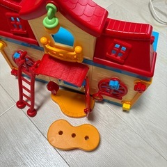 ミッキーマウスの家の画像