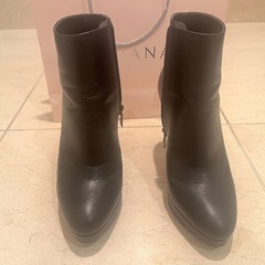 DIANA ショートブーツ 黒｜ピンヒール約9cm レザーの画像