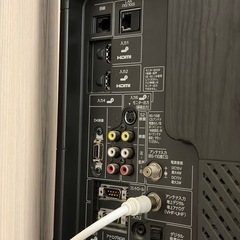 シャープ「世界の亀山モデル」32型 テレビ 
の画像