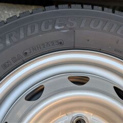 軽貨物車用　スタッドレスタイヤセット　バリ山　美品の画像